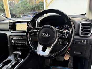 Used Kia Sportage 2020 for sale - 76550317: Photo