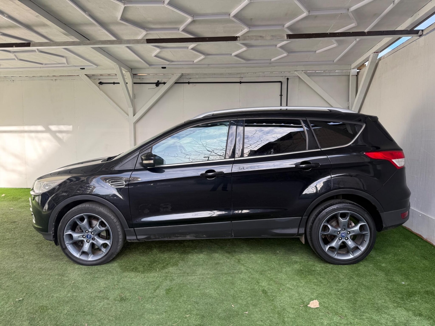 Used Ford Kuga 2015 for sale - 77377649: Photo 10