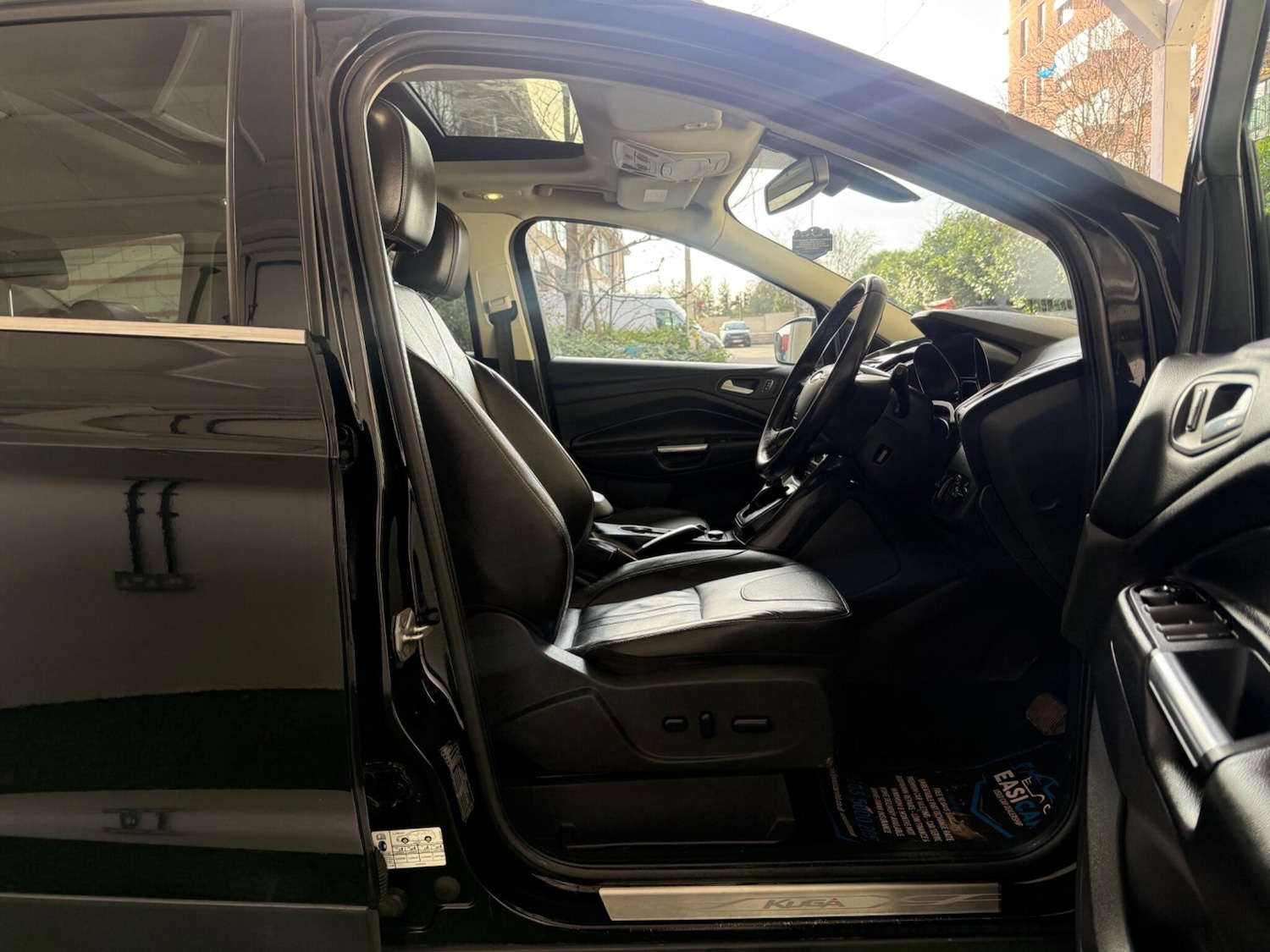 Used Ford Kuga 2015 for sale - 77377649: Photo 15