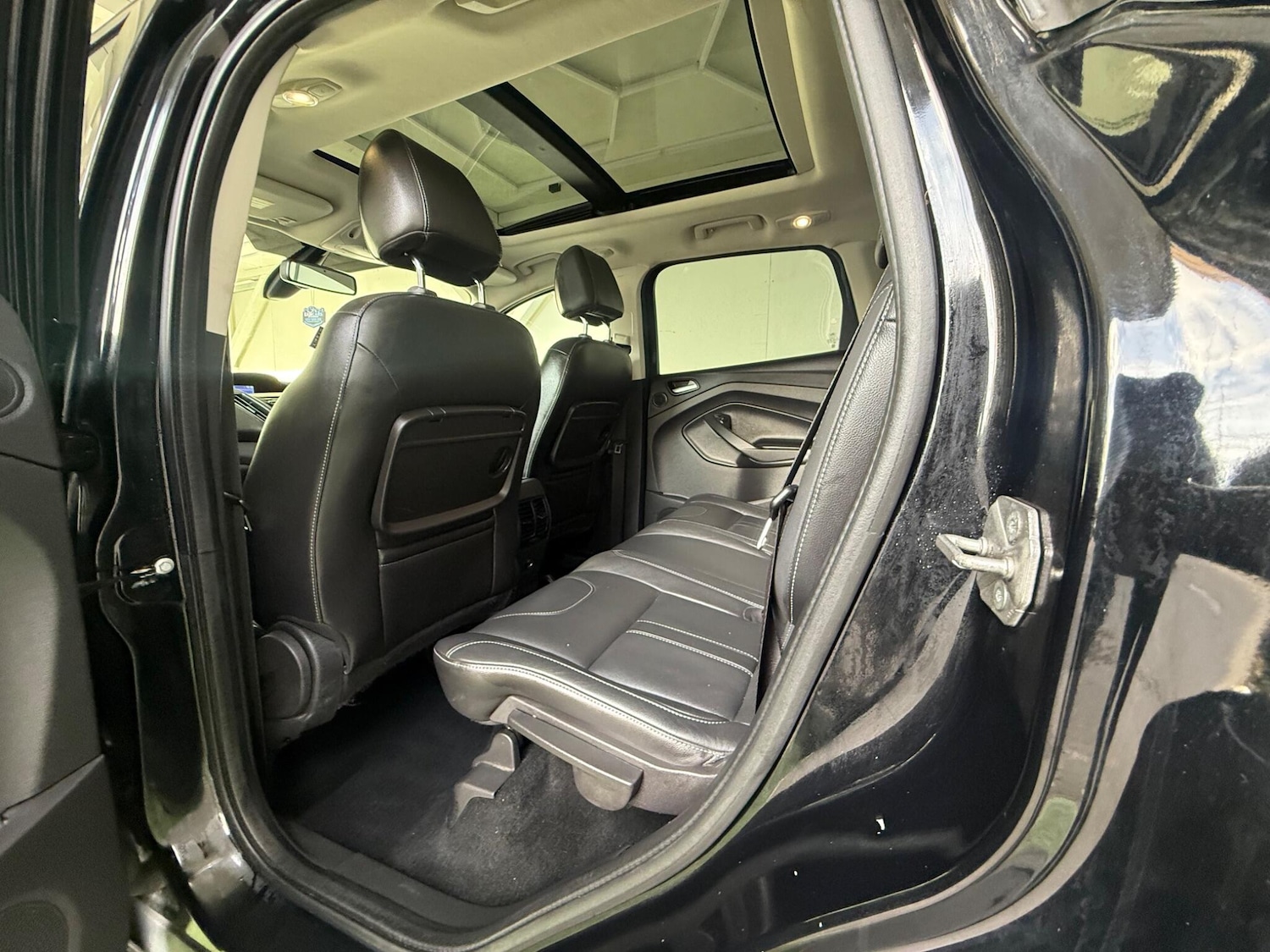 Used Ford Kuga 2015 for sale - 77377649: Photo 24