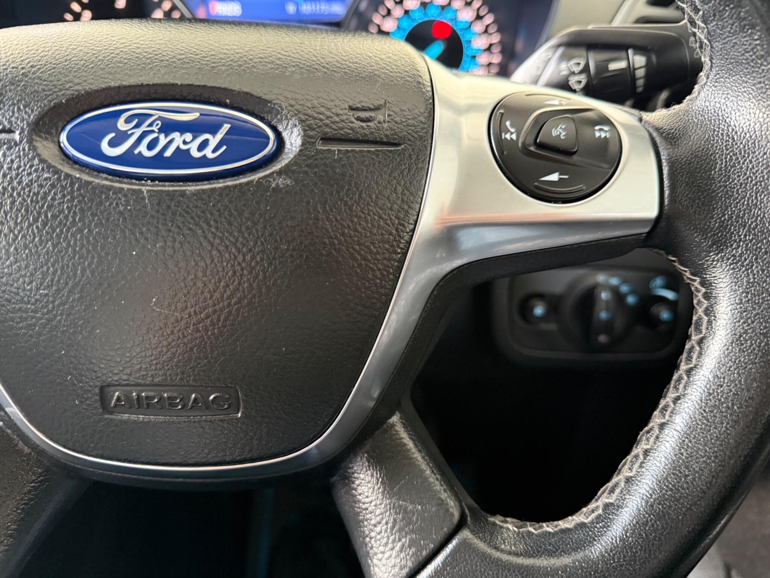 Used Ford Kuga 2015 for sale - 77377649: Photo 36