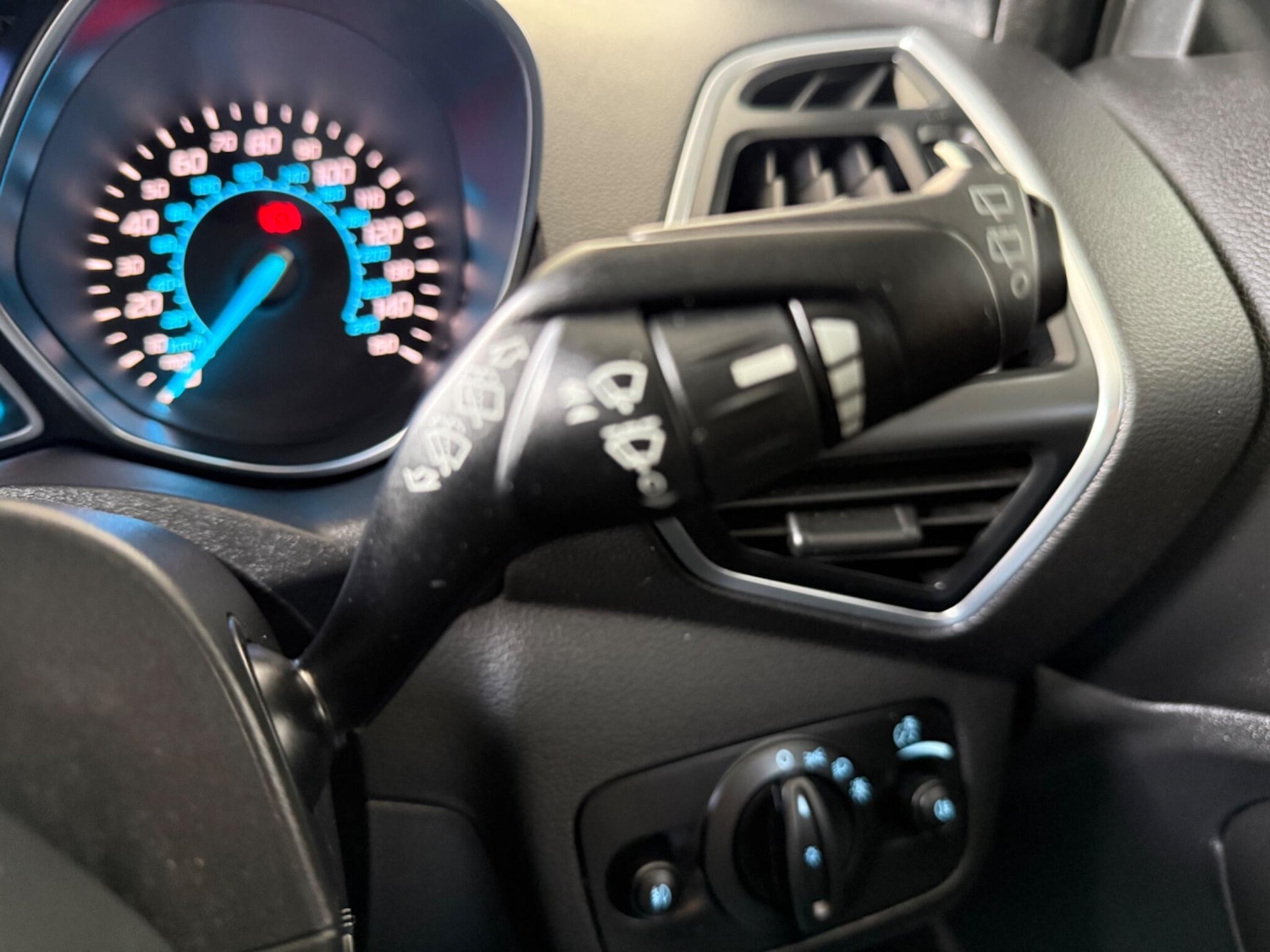 Used Ford Kuga 2015 for sale - 77377649: Photo 38