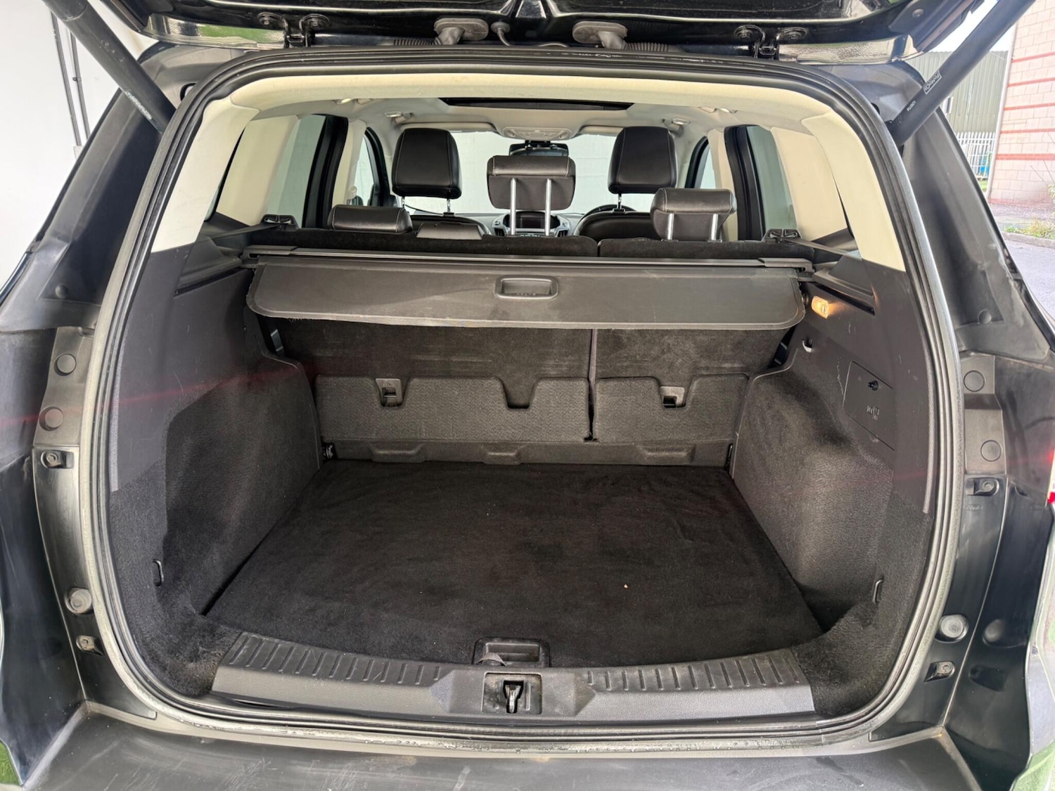 Used Ford Kuga 2015 for sale - 77377649: Photo 8