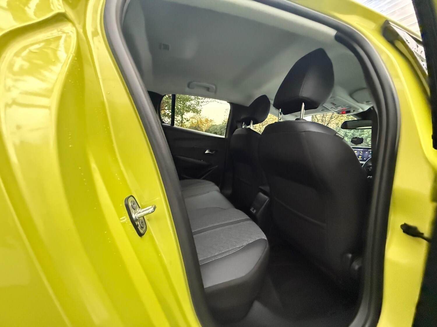 Used Peugeot 208 2024 for sale - 76399259: Photo 18