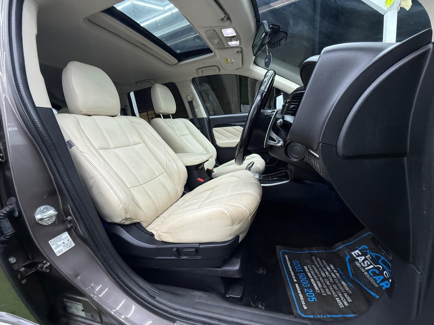 Used Mitsubishi Outlander 2016 for sale - 77400837: Photo 17