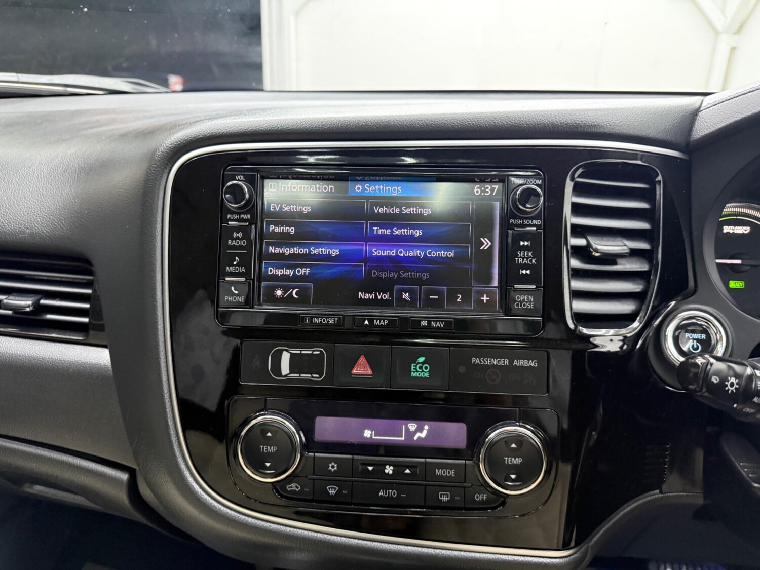 Used Mitsubishi Outlander 2016 for sale - 77400837: Photo 30