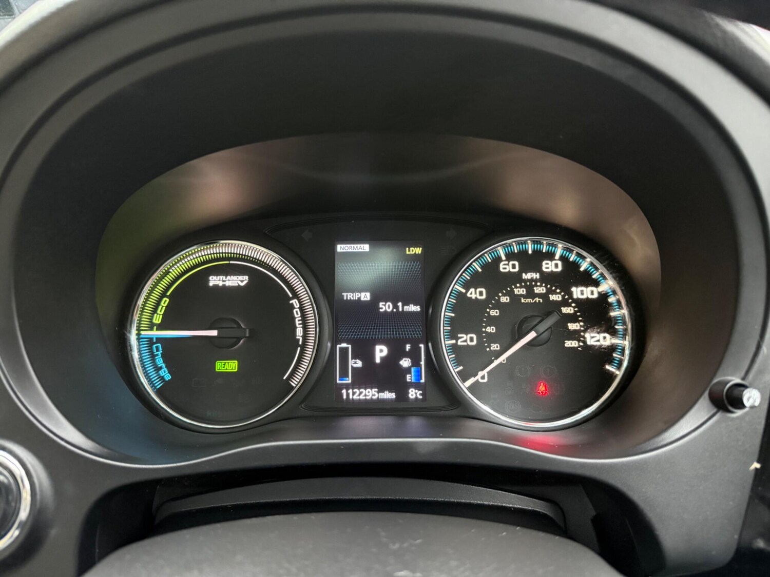 Used Mitsubishi Outlander 2016 for sale - 77400837: Photo 35