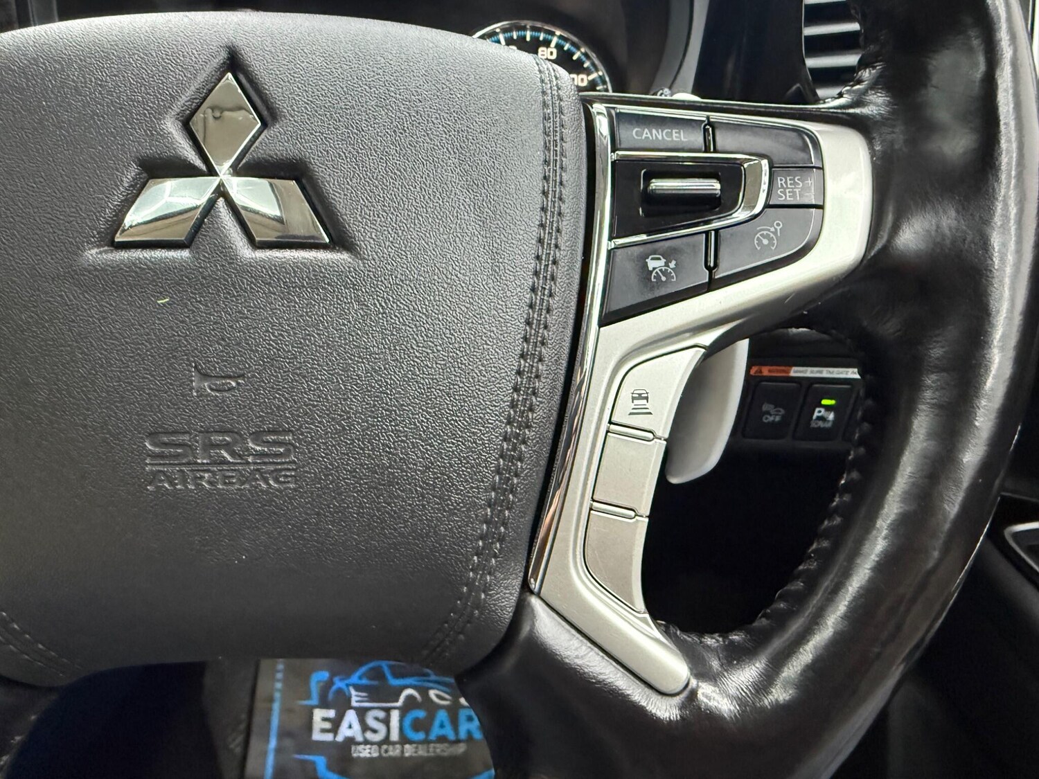 Used Mitsubishi Outlander 2016 for sale - 77400837: Photo 37