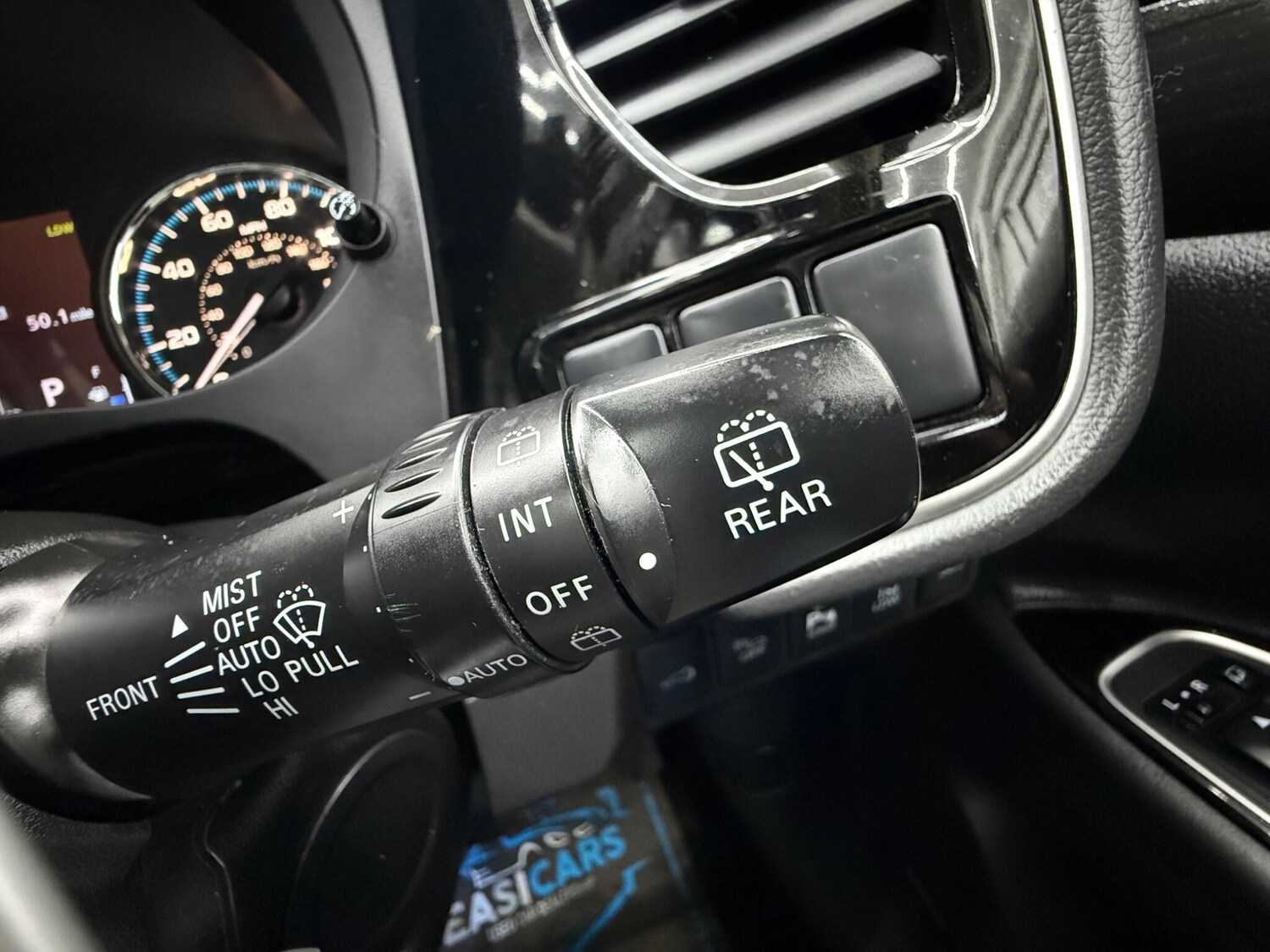 Used Mitsubishi Outlander 2016 for sale - 77400837: Photo 41