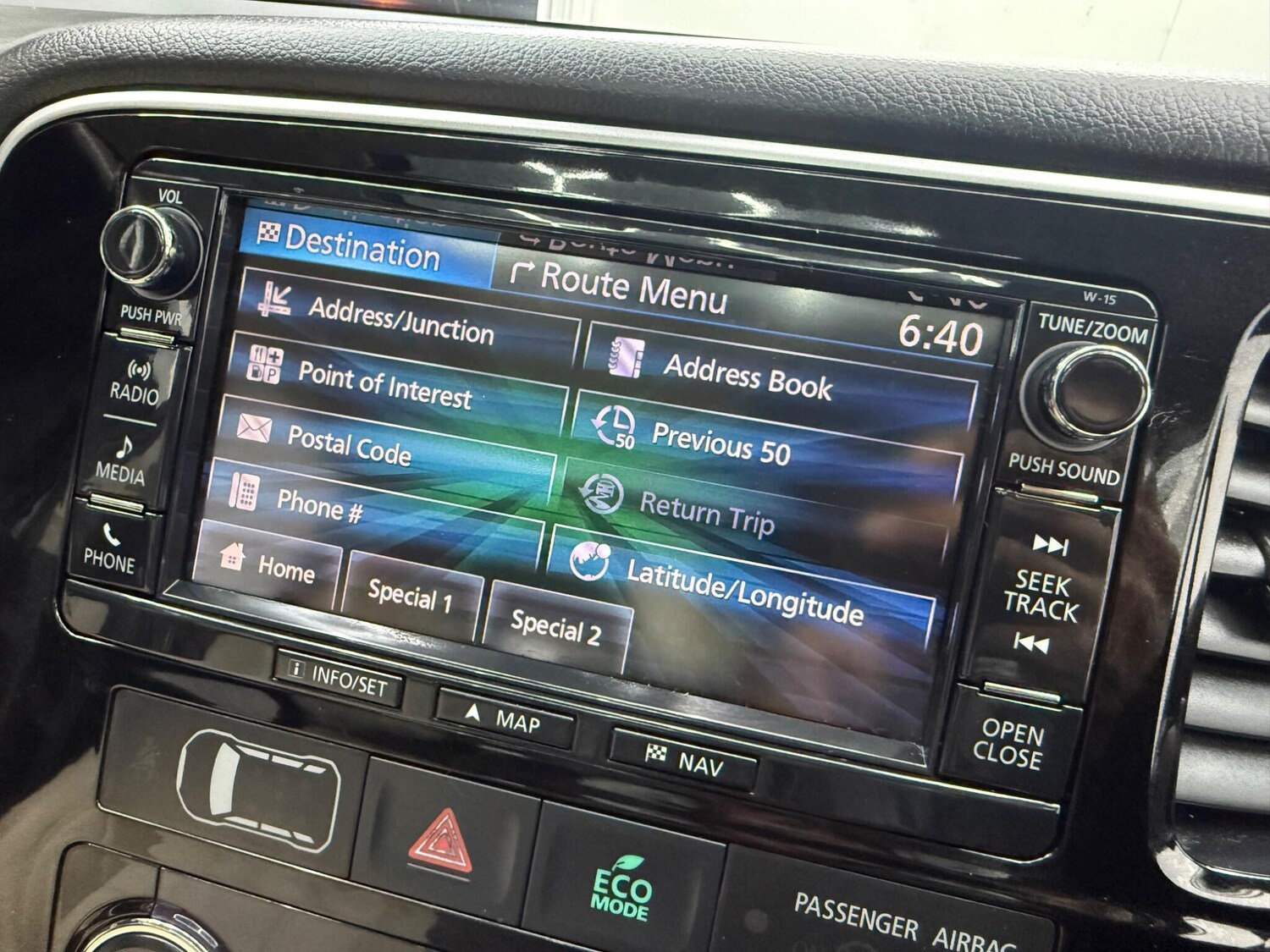 Used Mitsubishi Outlander 2016 for sale - 77400837: Photo 54