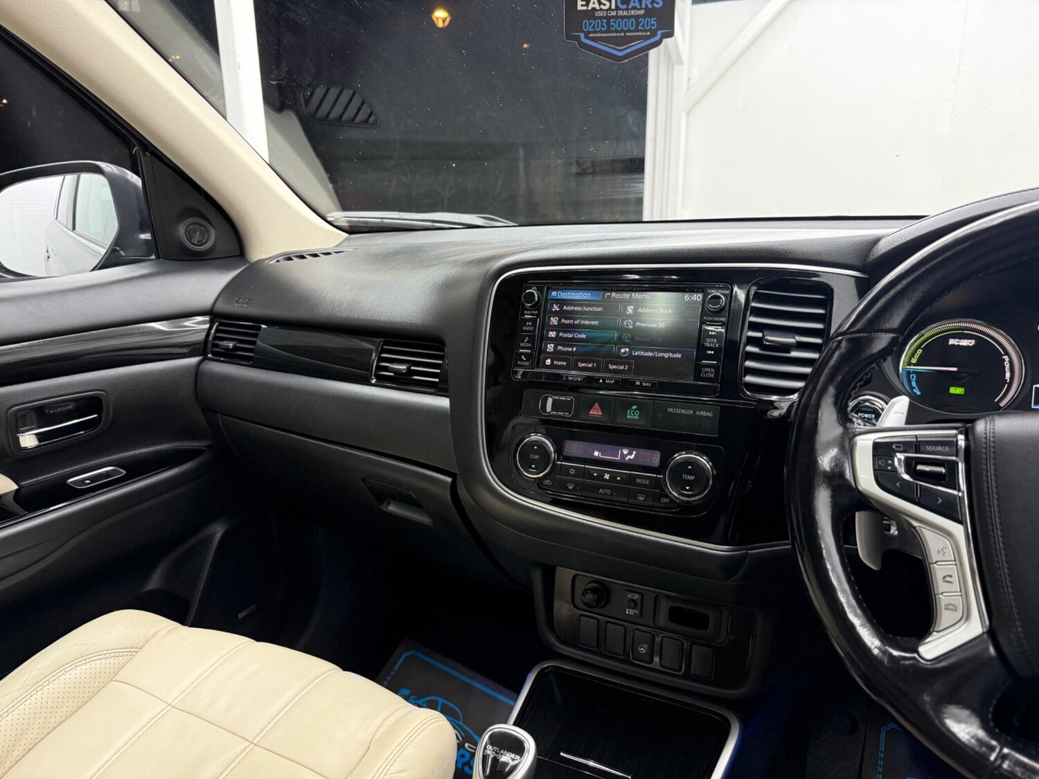 Used Mitsubishi Outlander 2016 for sale - 77400837: Photo 62