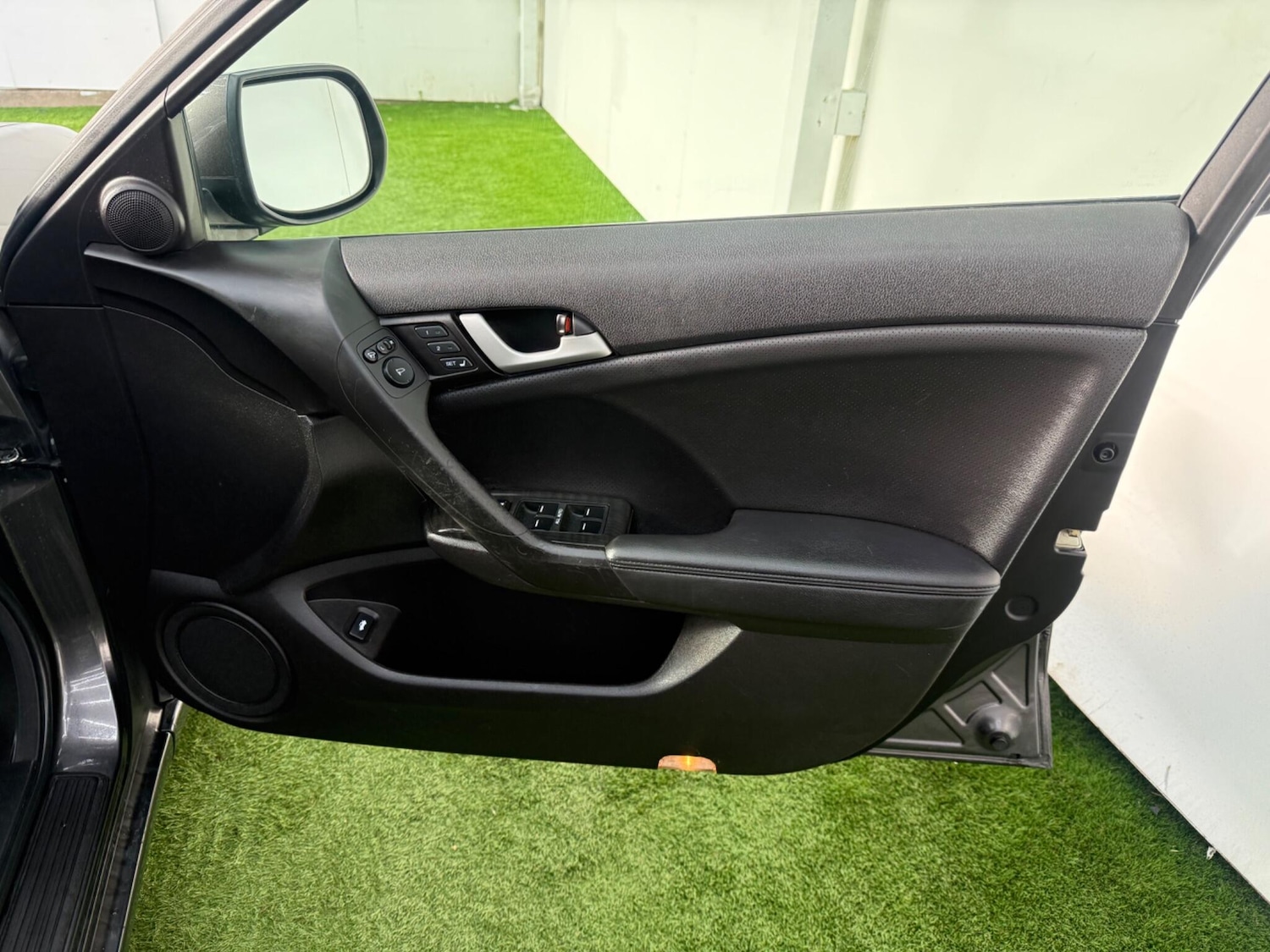 Used Honda Accord 2011 for sale - 77331143: Photo 16