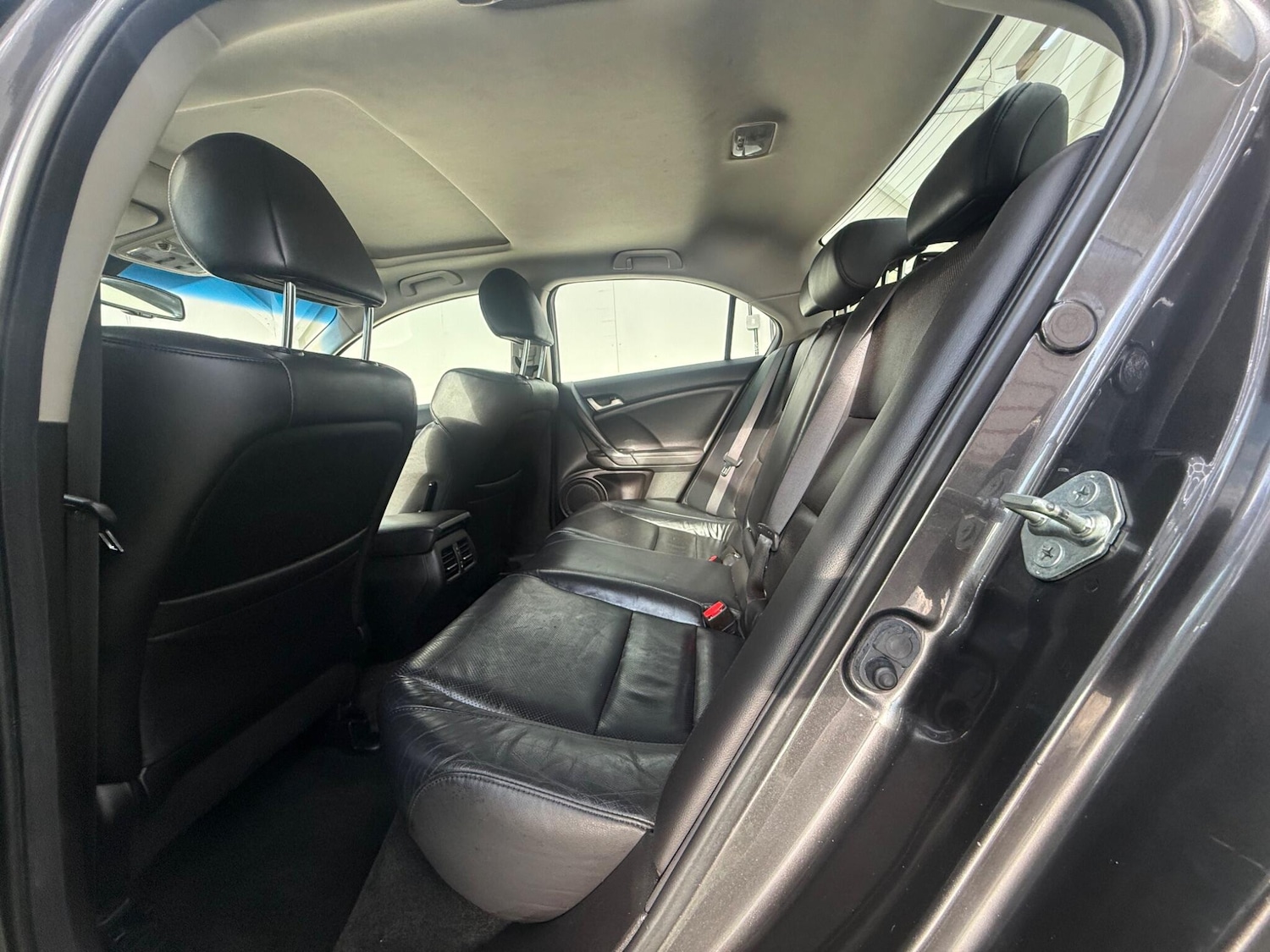 Used Honda Accord 2011 for sale - 77331143: Photo 21