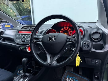 Used Honda Jazz 2013 for sale - 76283085: Photo