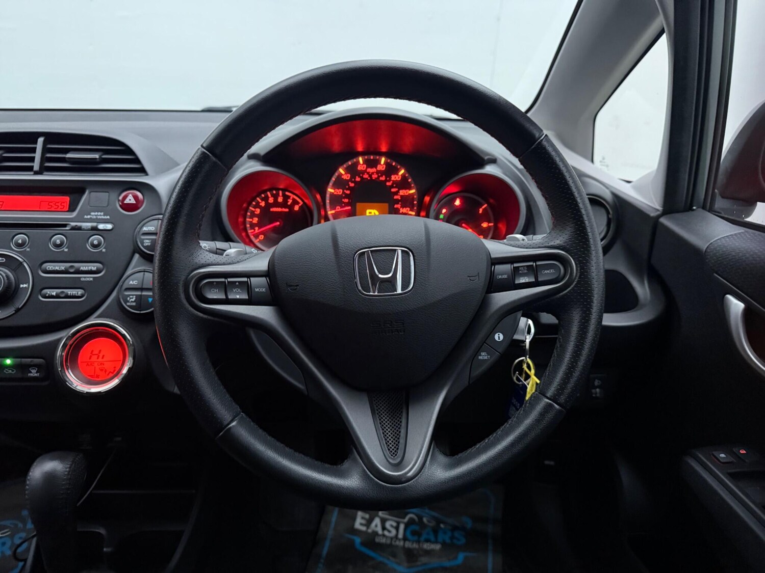 Used Honda Jazz 2013 for sale - 76283085: Photo 32