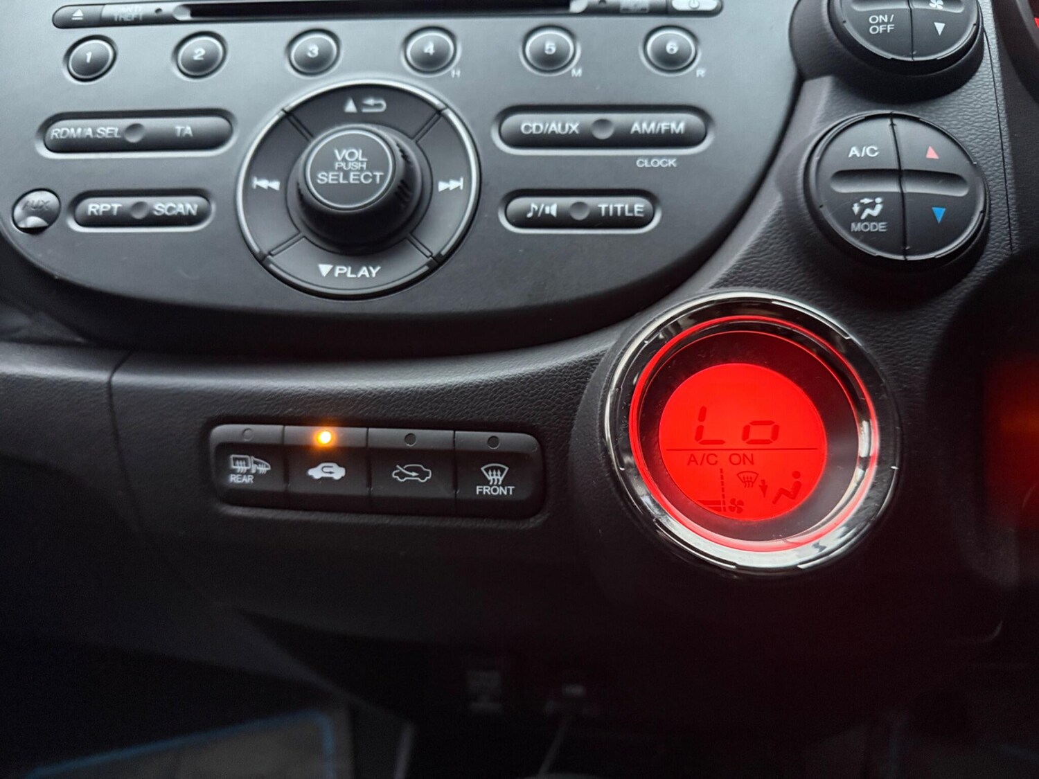 Used Honda Jazz 2013 for sale - 76283085: Photo 46