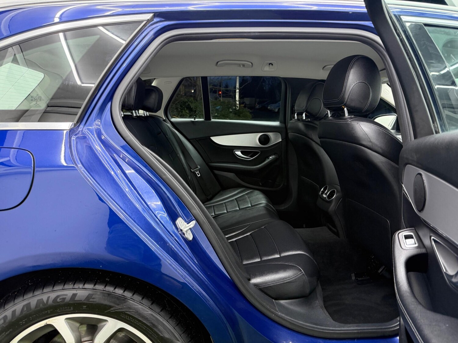 Used Mercedes-Benz C Class 2015 for sale - 77455319: Photo 18