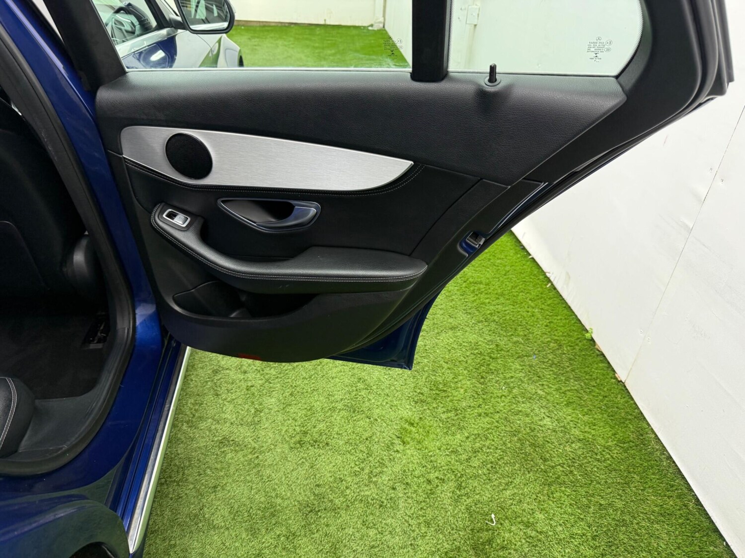 Used Mercedes-Benz C Class 2015 for sale - 77455319: Photo 21