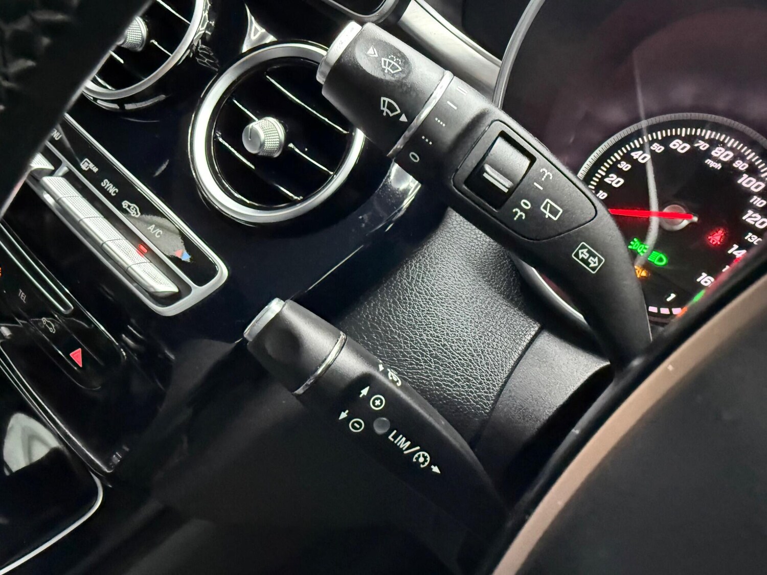 Used Mercedes-Benz C Class 2015 for sale - 77455319: Photo 37