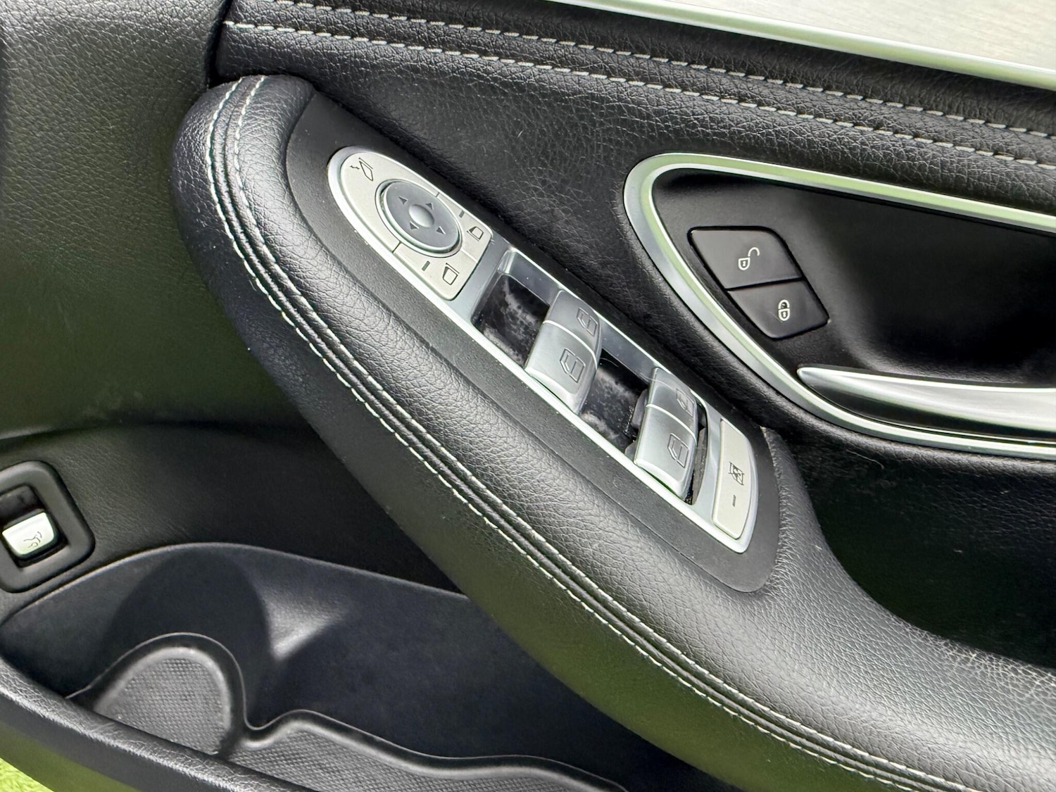 Used Mercedes-Benz C Class 2015 for sale - 77455319: Photo 40