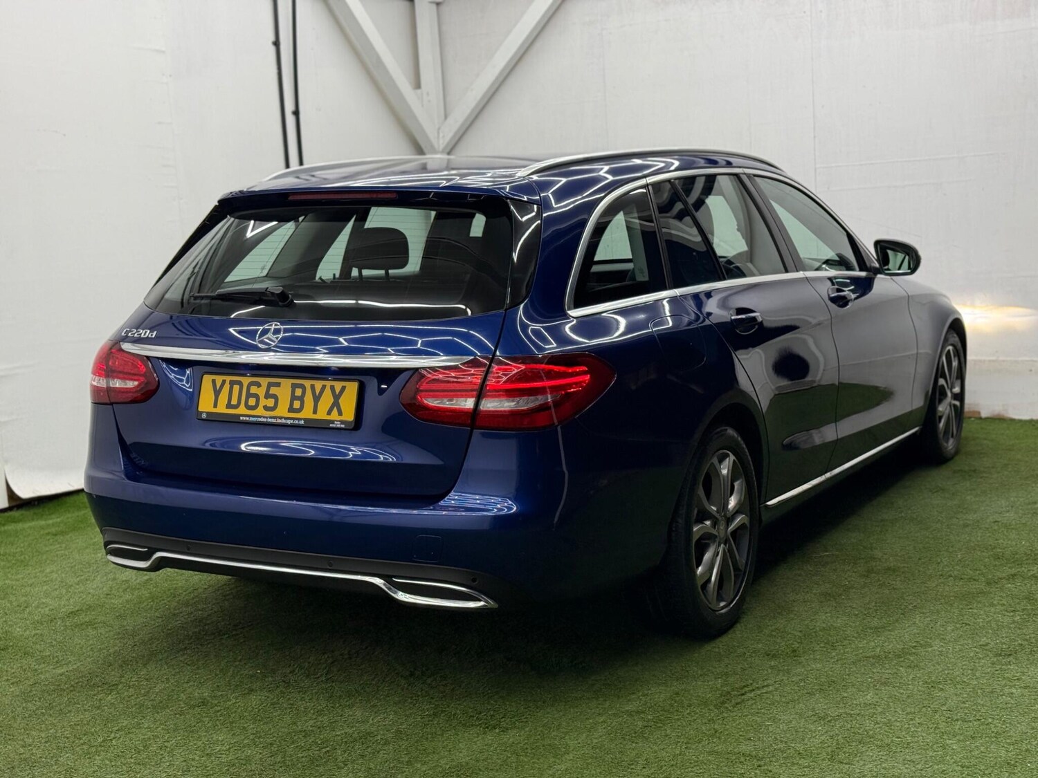 Used Mercedes-Benz C Class 2015 for sale - 77455319: Photo 6