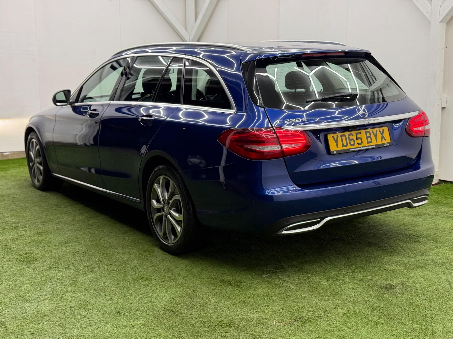 Used Mercedes-Benz C Class 2015 for sale - 77455319: Photo 9