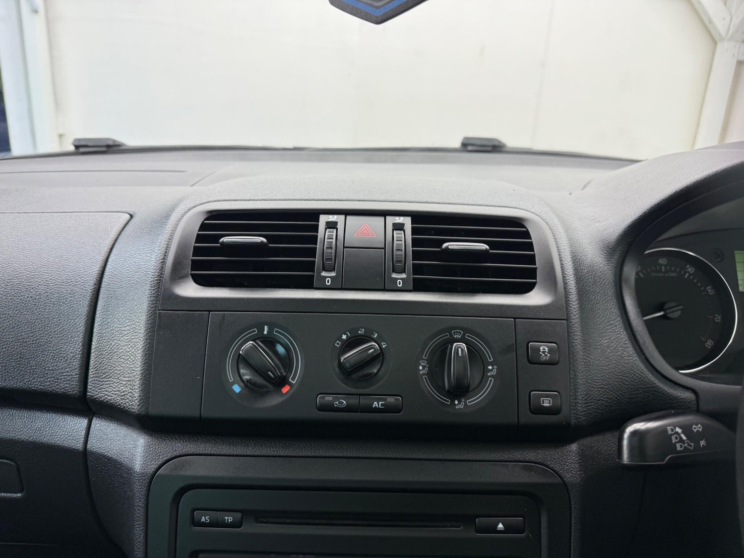 Used Skoda Roomster 2013 for sale - 77097853: Photo 28