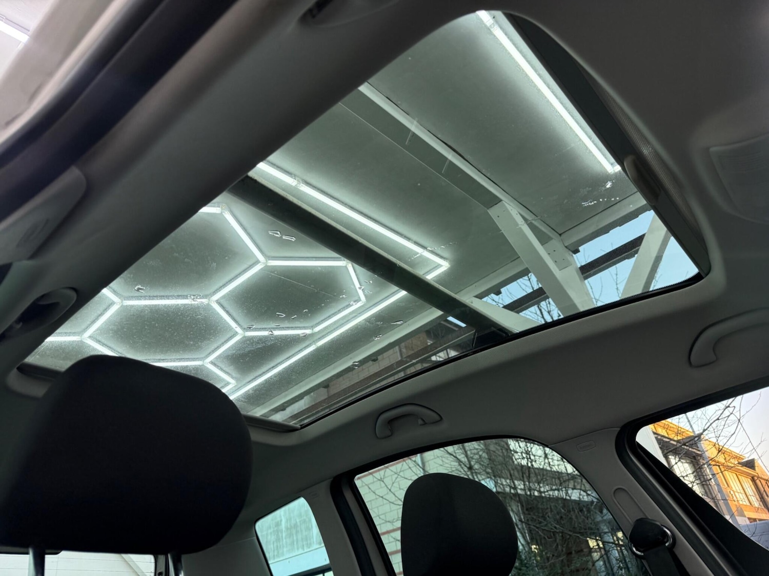 Used Skoda Roomster 2013 for sale - 77097853: Photo 47