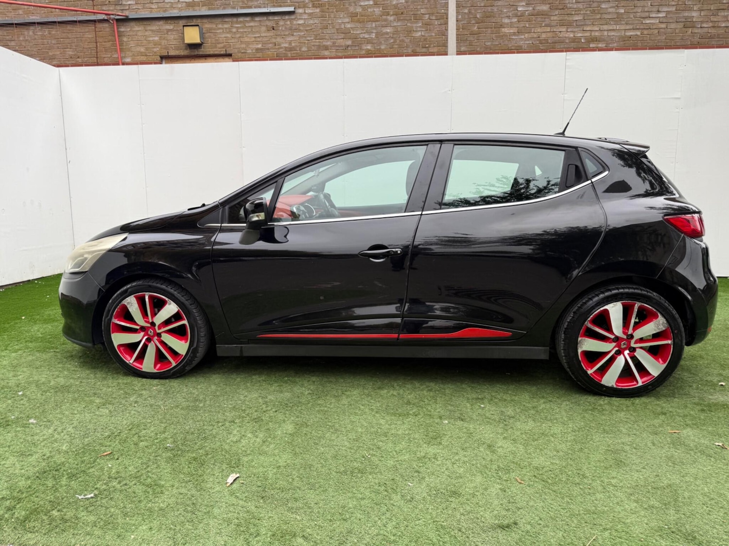 Used Renault Clio 2014 for sale - 77091680: Photo 10