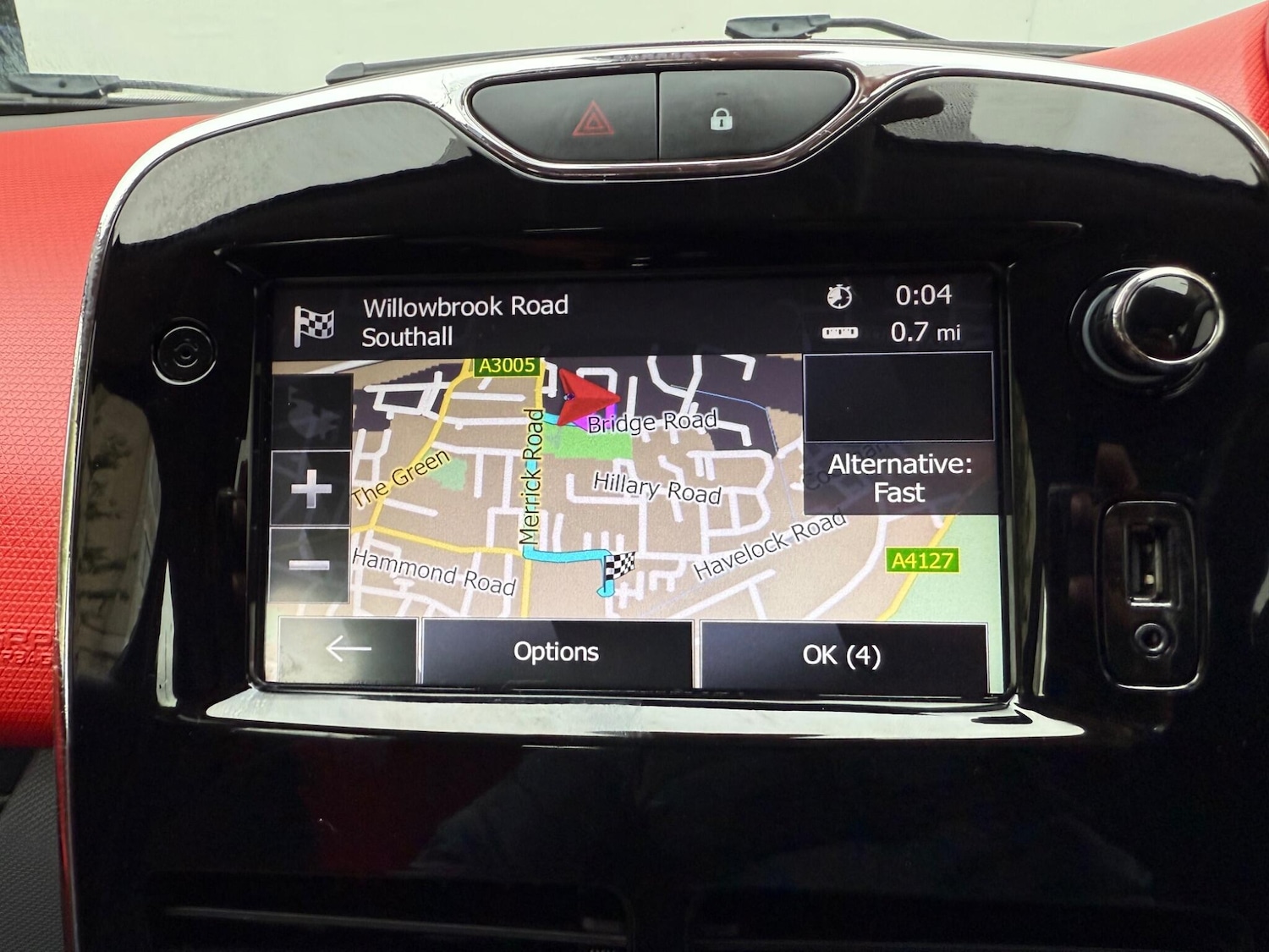 Used Renault Clio 2014 for sale - 77091680: Photo 48