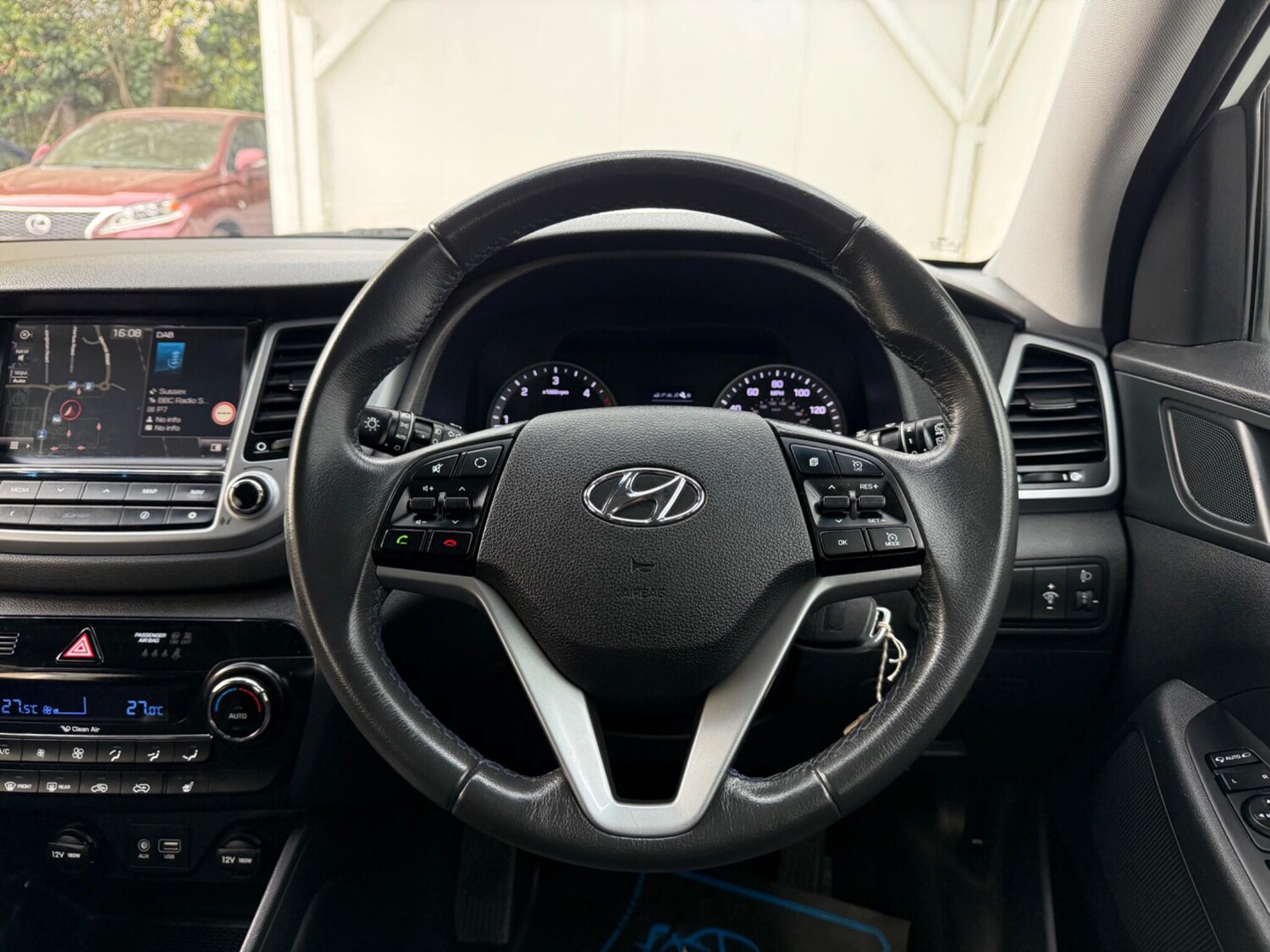 Used Hyundai TUCSON for sale - 78214315: Photo 34