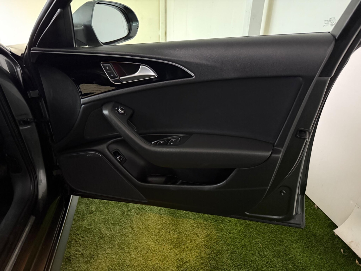 Used Audi A6 Avant 2015 for sale - 76752835: Photo 17