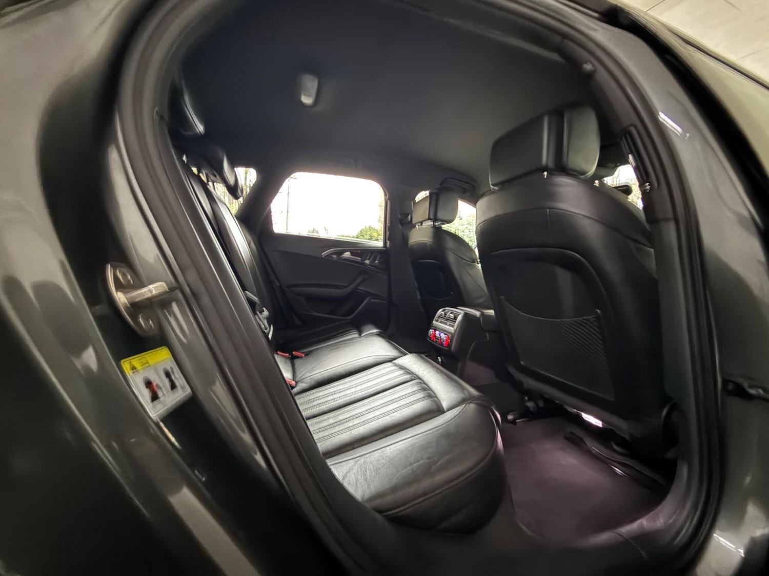 Used Audi A6 Avant 2015 for sale - 76752835: Photo 19