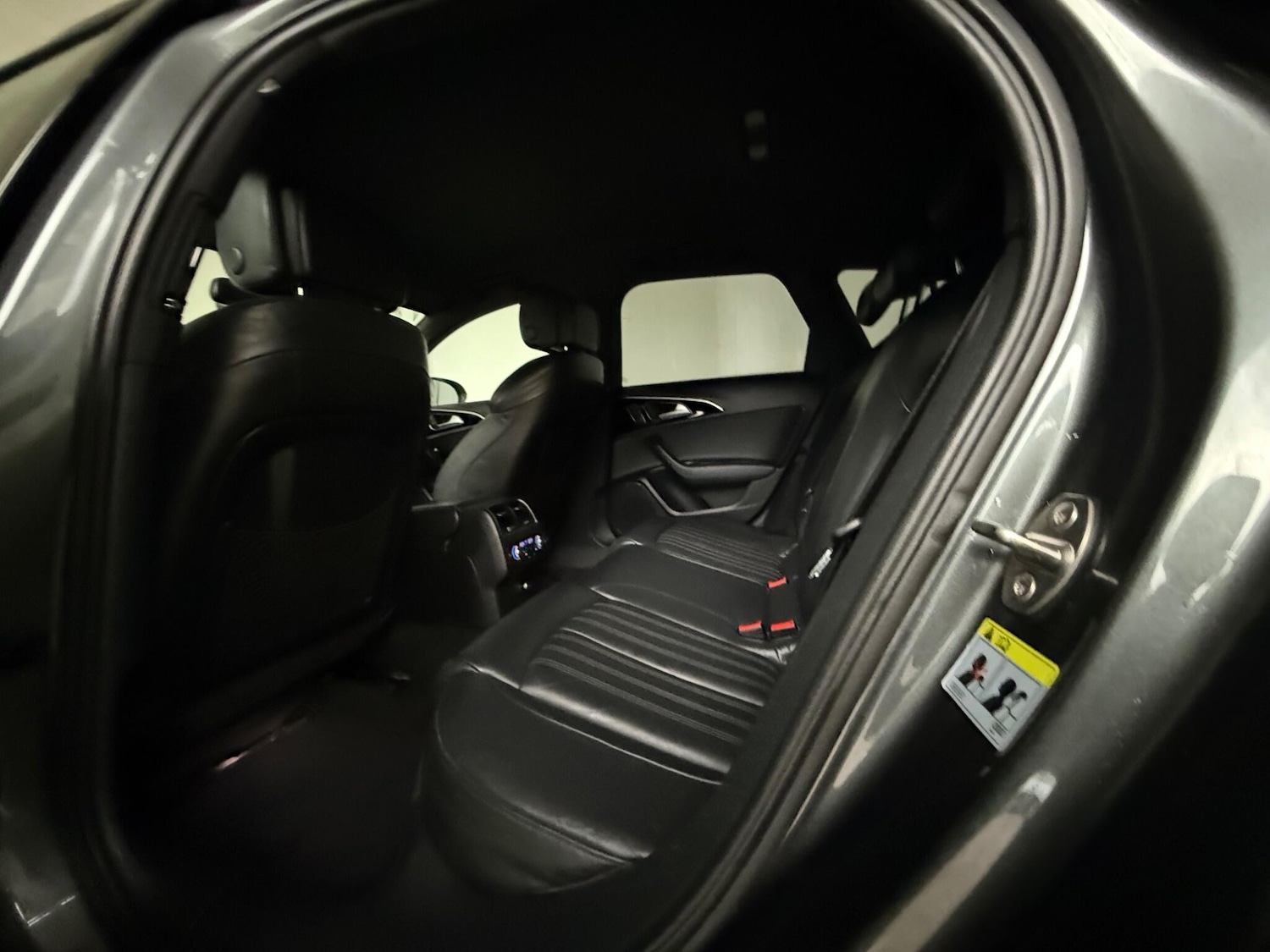 Used Audi A6 Avant 2015 for sale - 76752835: Photo 23