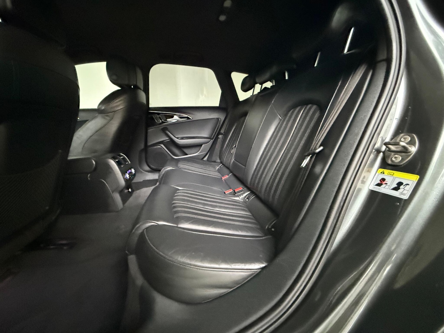 Used Audi A6 Avant 2015 for sale - 76752835: Photo 24