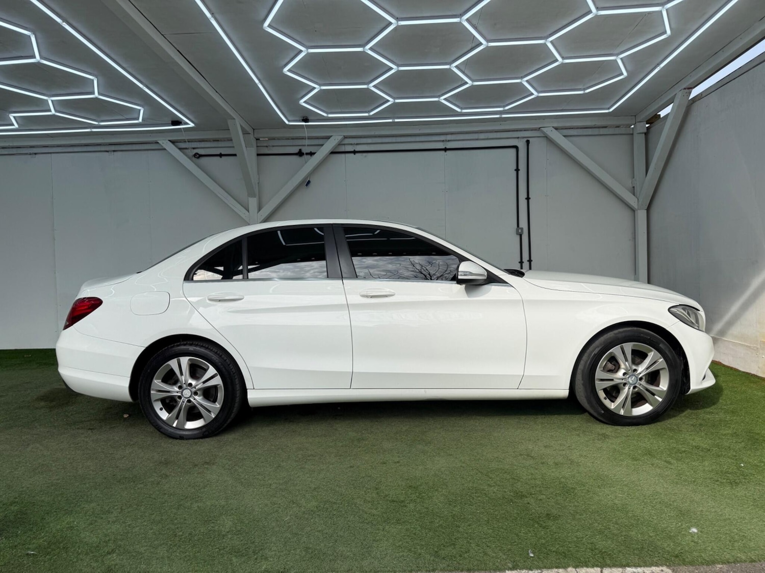 Used Mercedes-Benz C Class for sale - 77970512: Photo 2