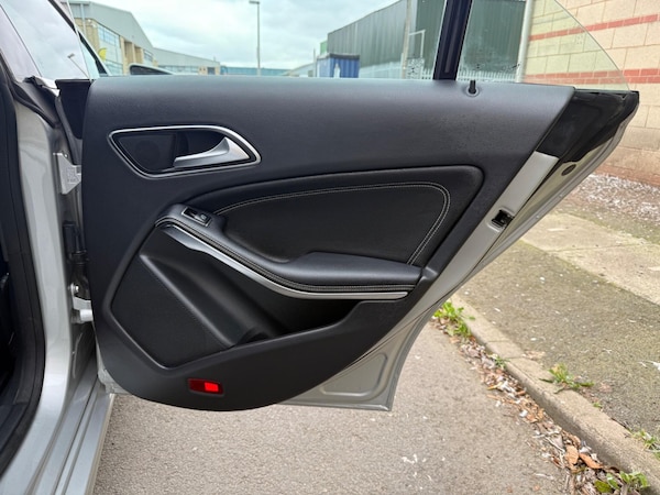 Used Mercedes-Benz CLA 2015 for sale - 76269799: Photo 22