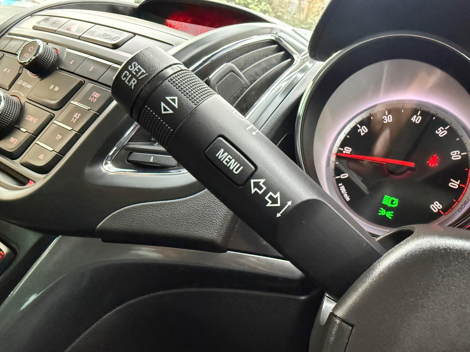 Used Vauxhall Zafira 2016 for sale - 77550725: Photo 40