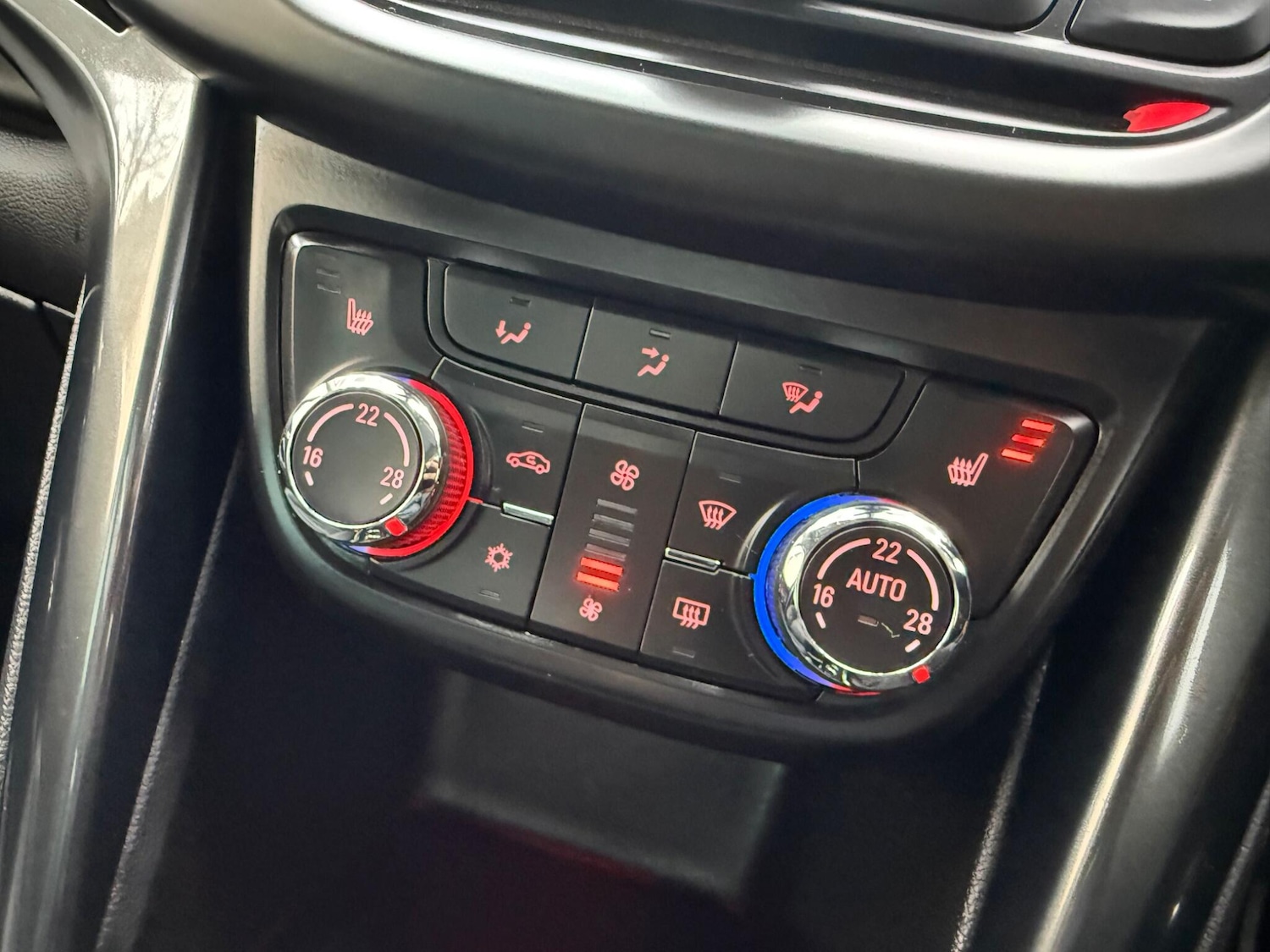 Used Vauxhall Zafira 2016 for sale - 77550725: Photo 49