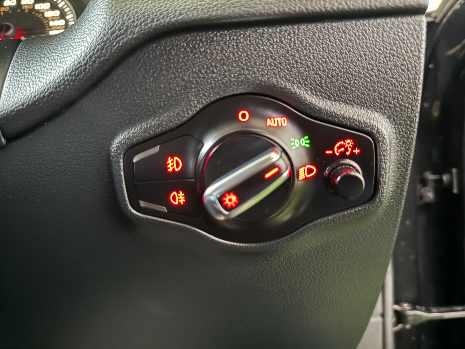 Used Audi Q5 2013 for sale - 76633050: Photo 42