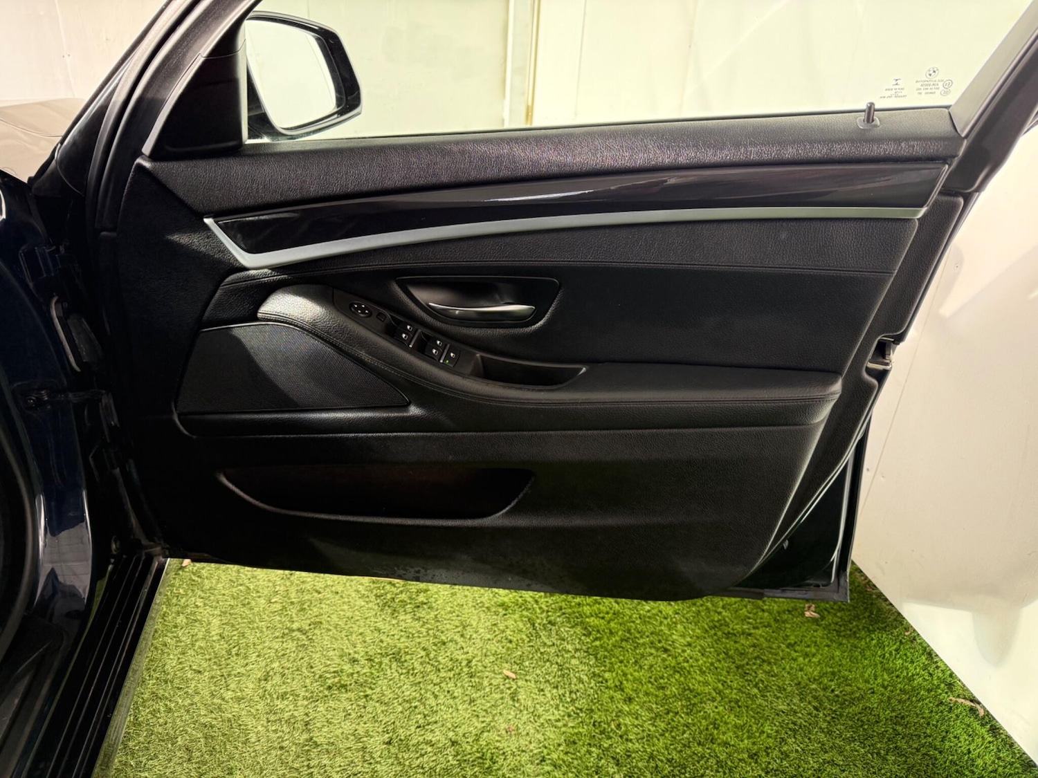 Used BMW 5 Series 2014 for sale - 77049904: Photo 17