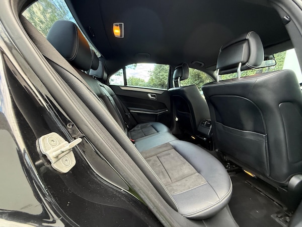 Used Mercedes-Benz E Class 2014 for sale - 75657347: Photo 19