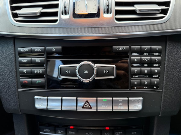 Used Mercedes-Benz E Class 2014 for sale - 75657347: Photo 50