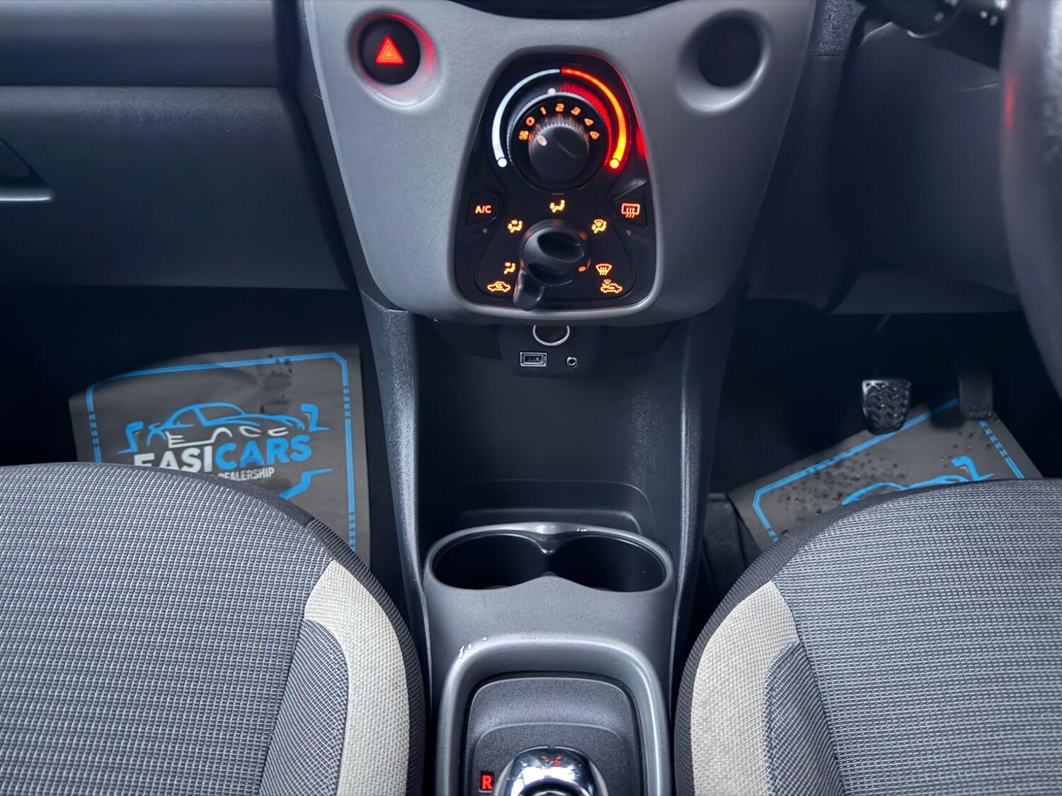 Used Toyota AYGO 2020 for sale - 76597240: Photo 29