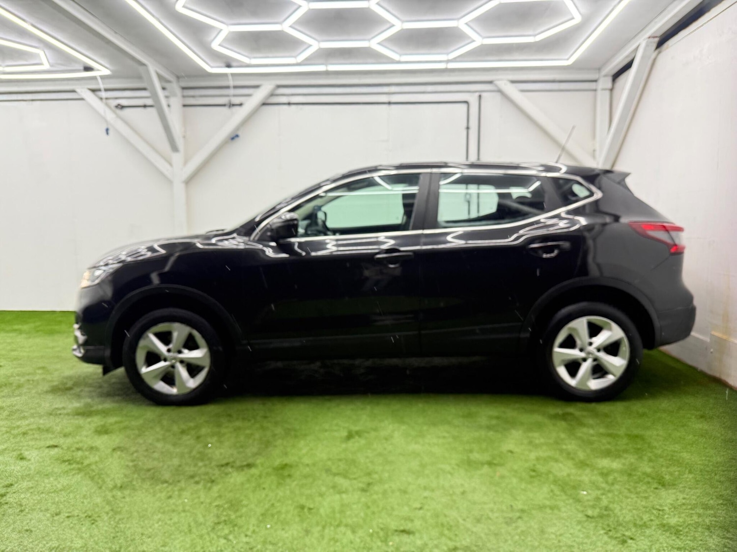 Used Nissan Qashqai for sale - 77215287: Photo 10