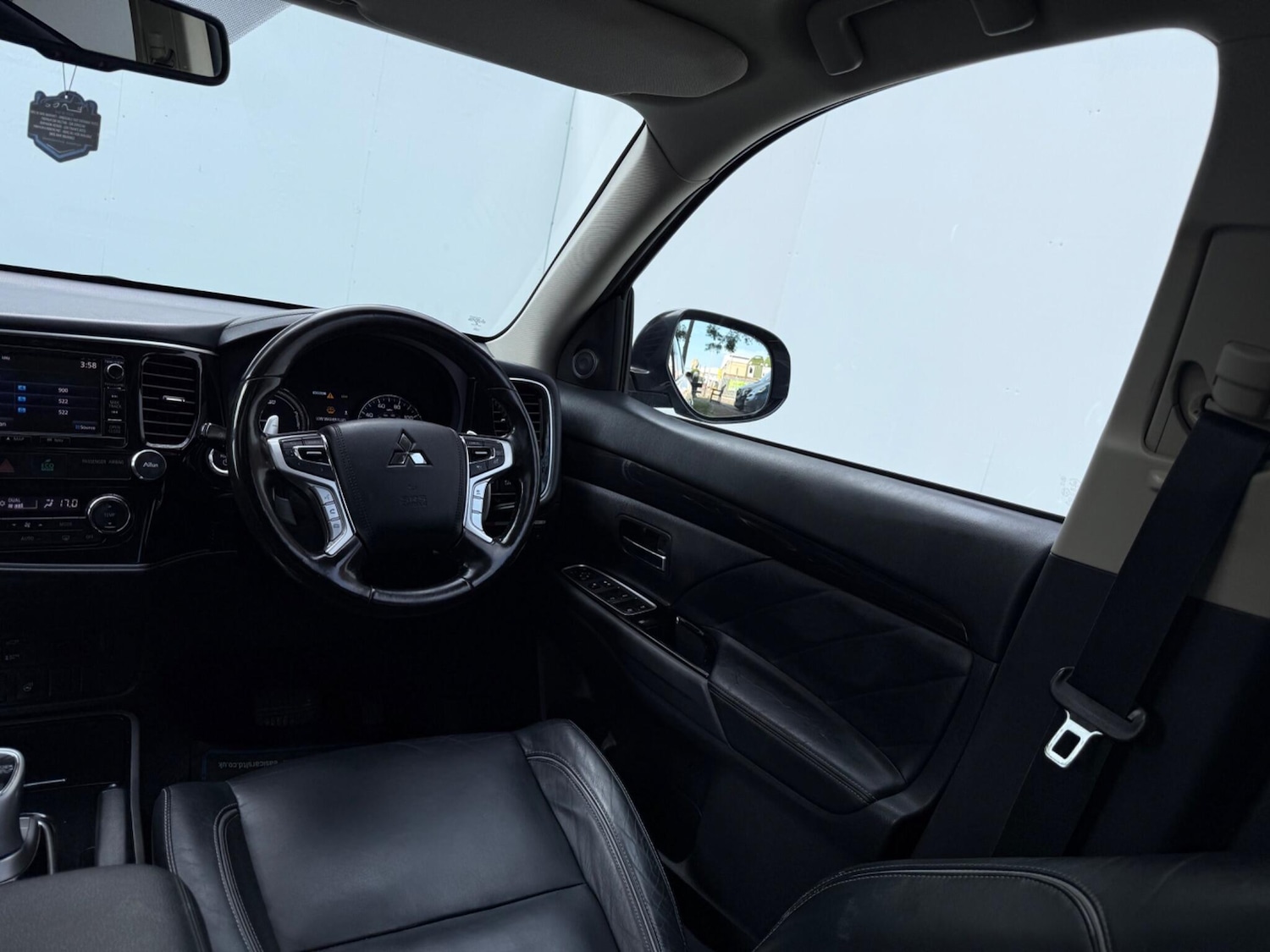 Used Mitsubishi Outlander 2016 for sale - 76802464: Photo 41