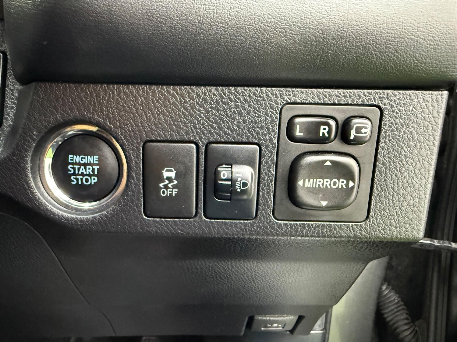 Used Toyota RAV4 for sale - 78071765: Photo 37