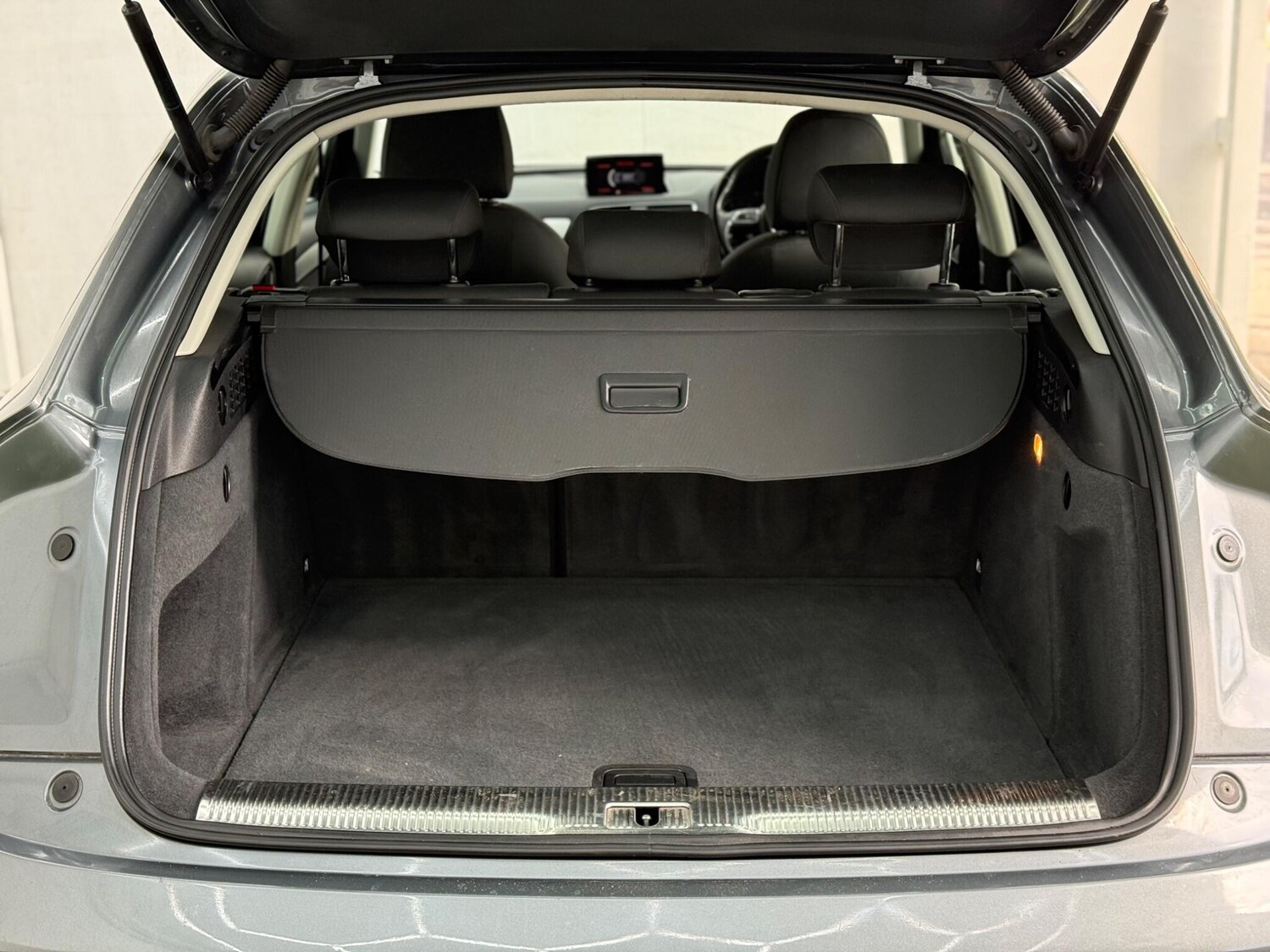 Used Audi Q3 for sale - 78214398: Photo 8