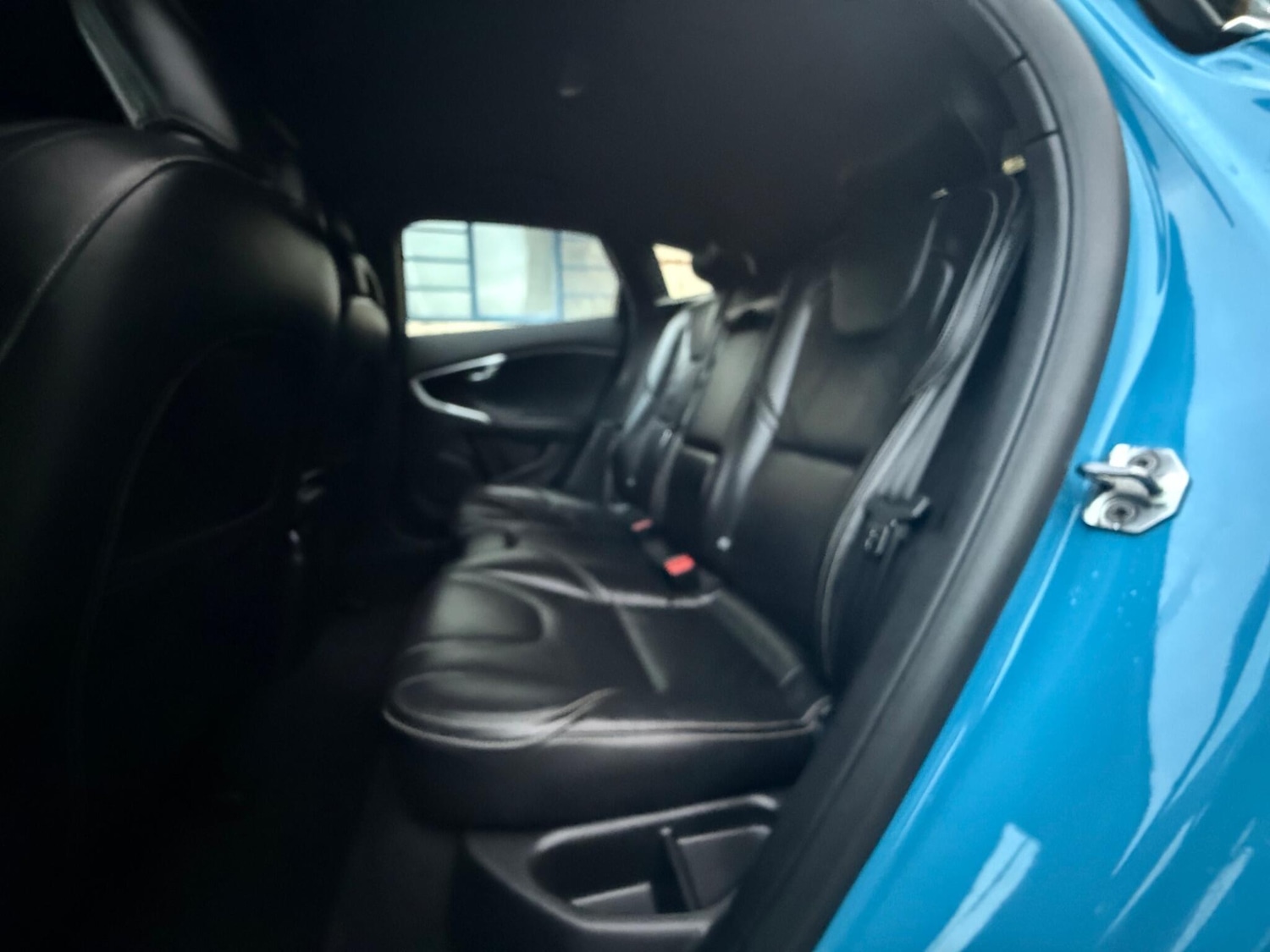 Used Volvo V40 2015 for sale - 76771740: Photo 24