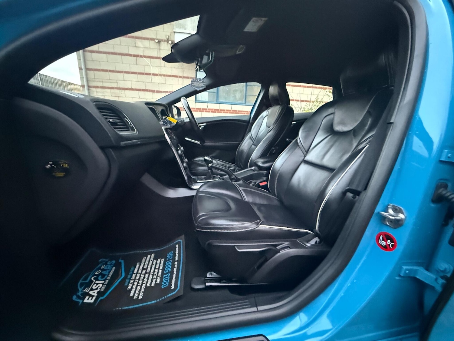 Used Volvo V40 2015 for sale - 76771740: Photo 26